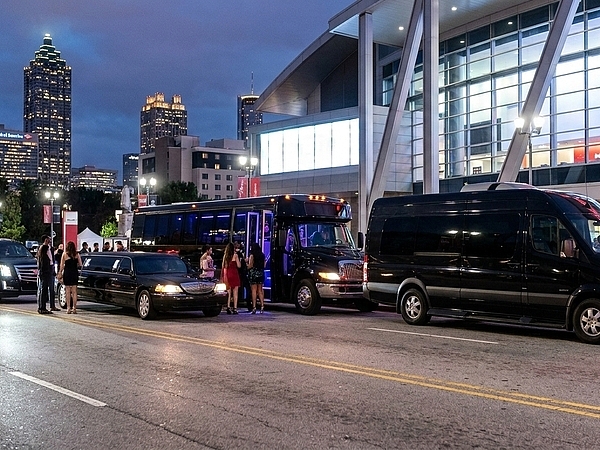 What Type of Vehicle Should You Choose for Atlanta Concert Transportation?
